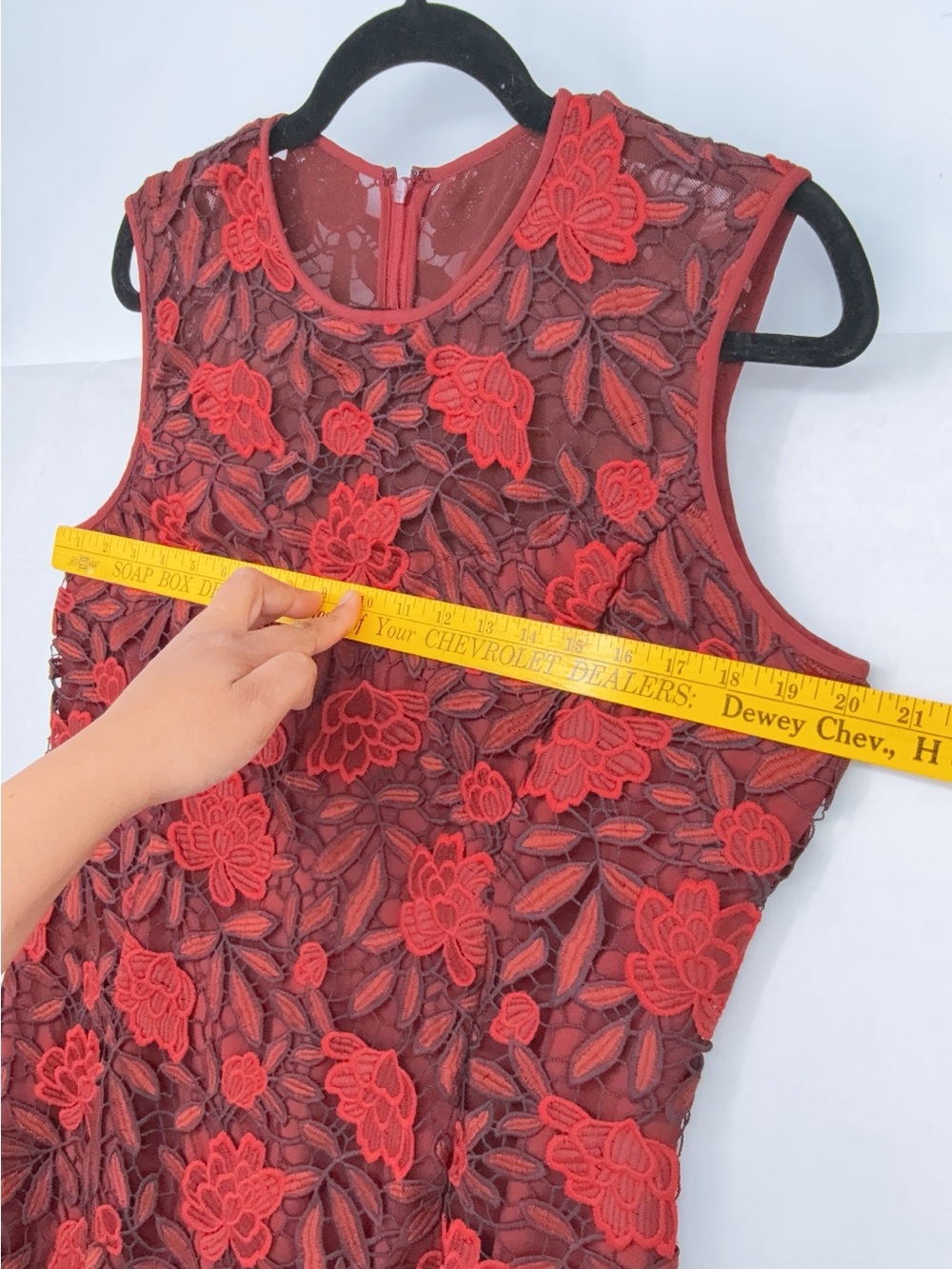 WHITE HOUSE BLACK MARKET LACE DRESS SIZE 14 - Picture 6 of 11
